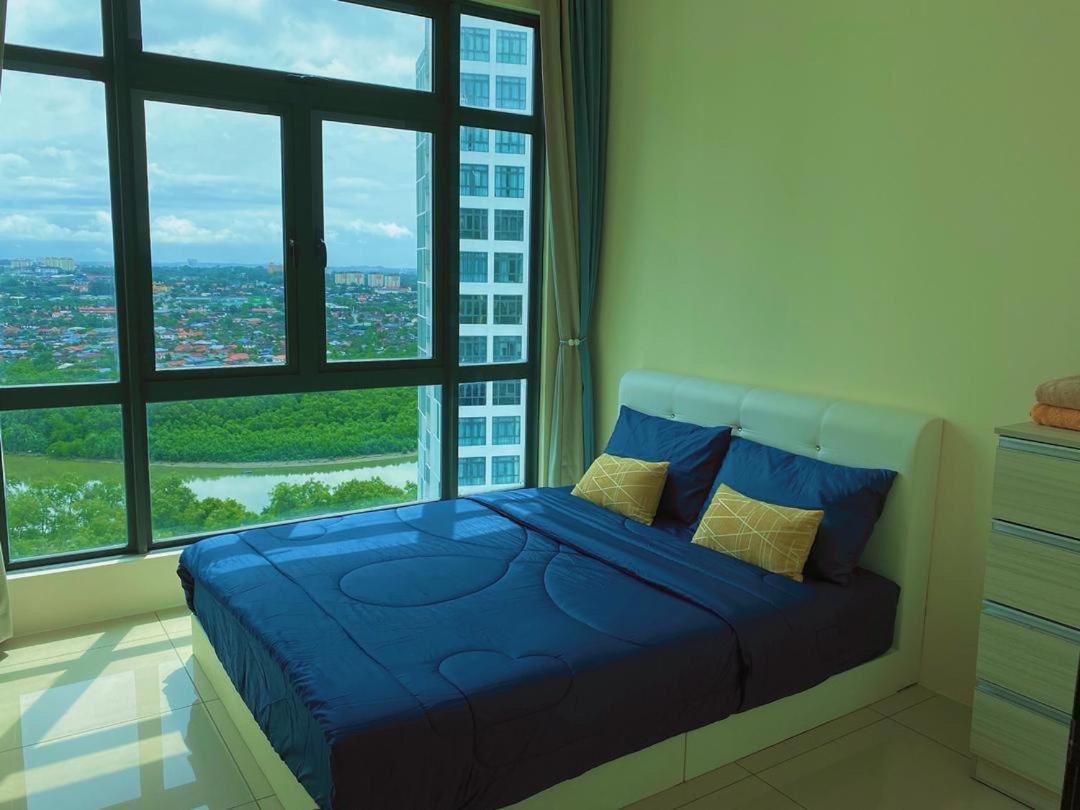 Homenest Jb City Poolview Suite By Cozy Home 新山 外观 照片