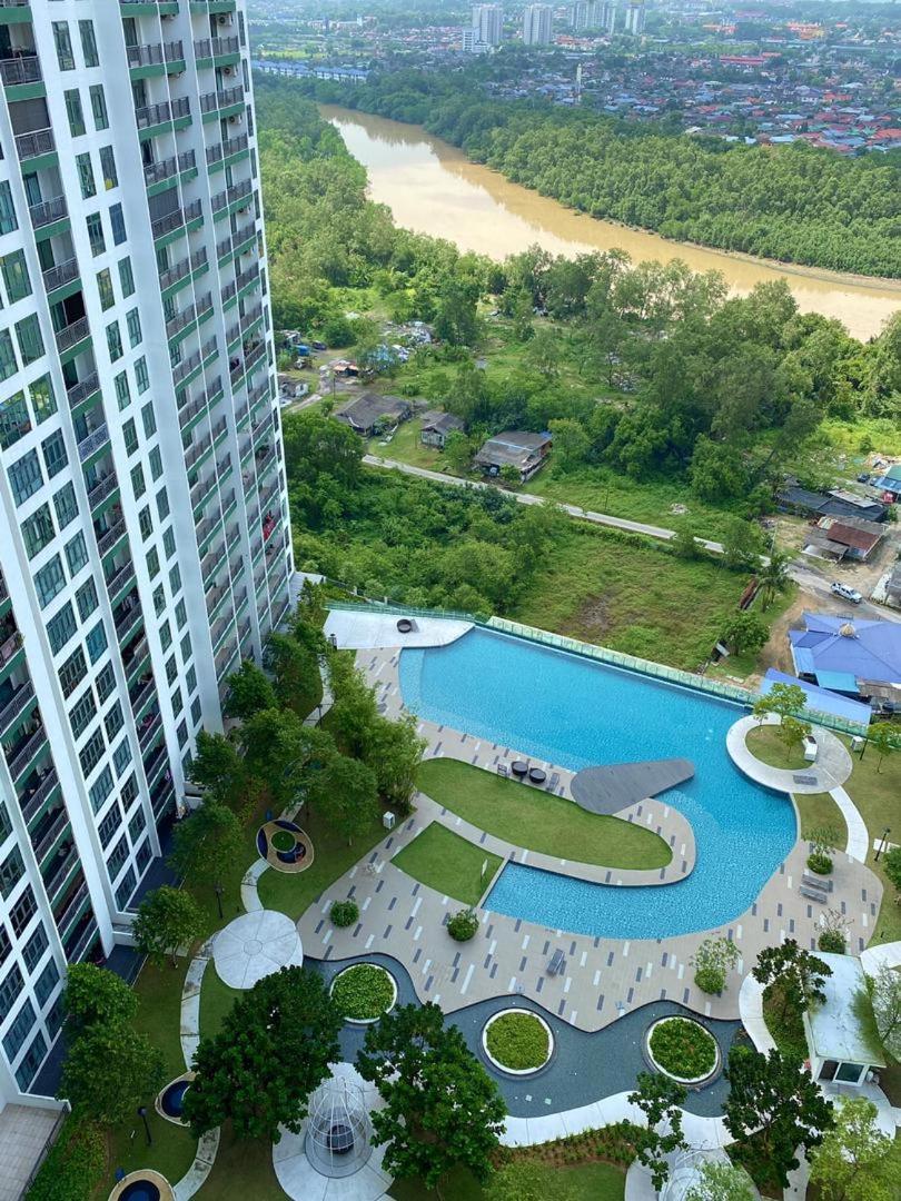 Homenest Jb City Poolview Suite By Cozy Home 新山 外观 照片